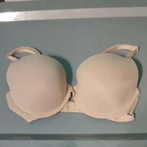 Victoria's Secret Cream Bra